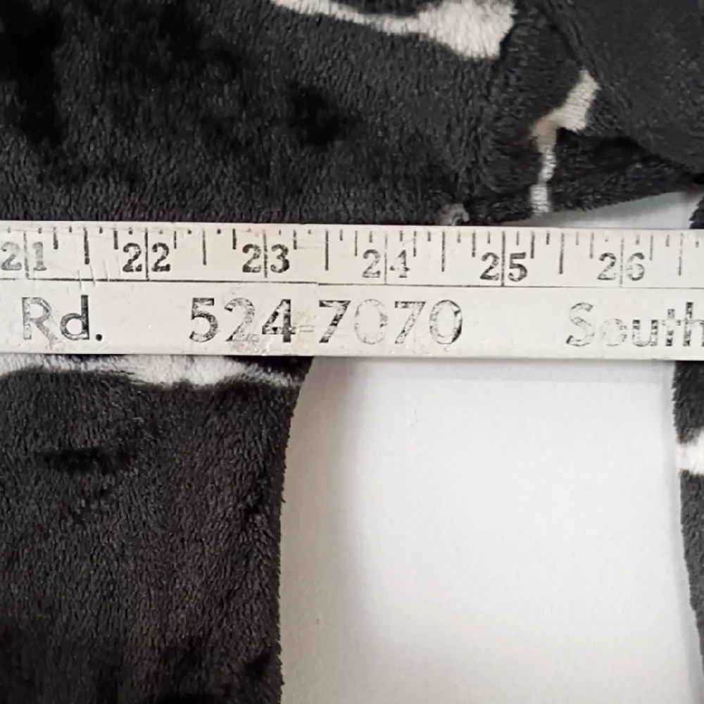 Como Vintage Black and White Fuzzy Sweater Women’s XL Cozy Soft Pullover - Picture 7 of 9